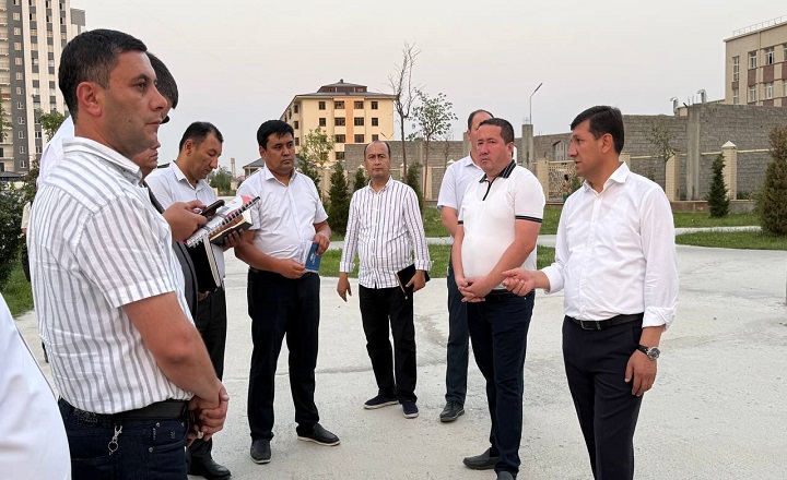 Hokim Qorasuvda: Tozalik, Xavfsizlik Va Farovonlik Bo‘Yicha Topshiriqlar Berildi, Murojaatlar Tinglandi