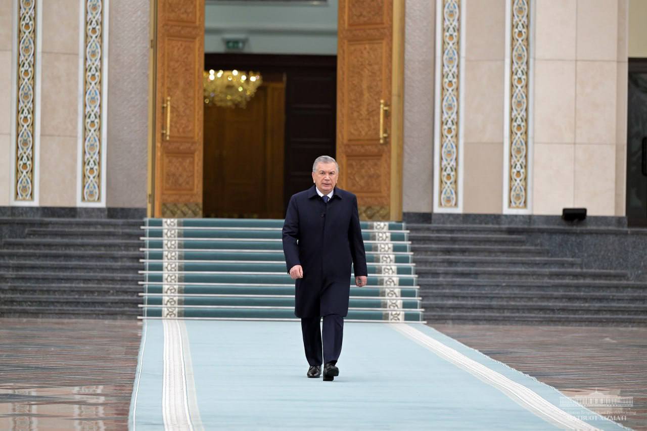 O‘Zbekiston Respublikasi Prezidenti Shavkat Mirziyoyev Ikki Muqaddas Masjid Xodimi - Saudiya Arabistoni Podshohi Salmon Bin Abdulaziz Ol Saudning Taklifiga Binoan Amaliy Tashrif Bilan Ushbu Mamlakatga Jo'nab Ketti