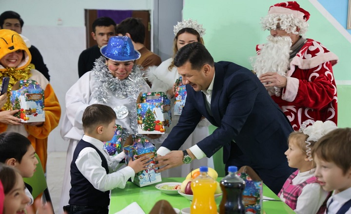 Yangi Yil Arafasida Samarqand Shahar Hokimi Shahardagi Alohida Ta’Lim Ehtiyojlari Bo‘Lgan Bolalar Uchun 1-Sonli Maktab Tarbiyalanuvchilari Holidan Xabar Oldi.