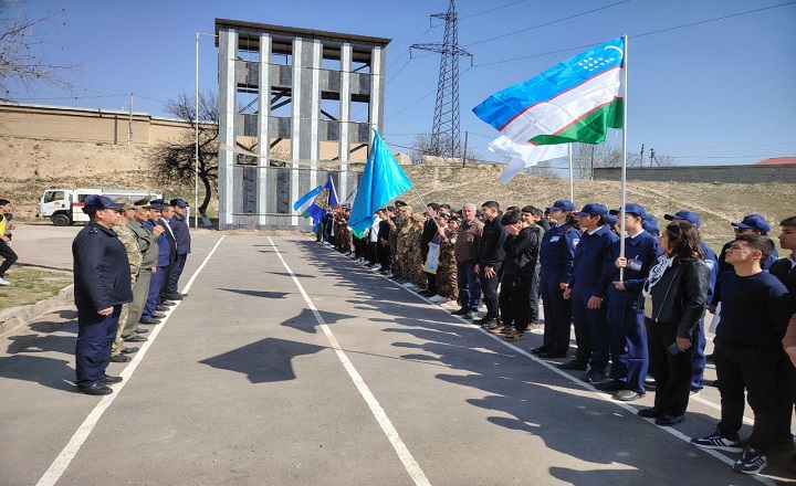 Ayni payta umumiy o‘rta ta’lim maktabi o'quvchilari o'rtasida "Yosh qutqaruvchi" musobaqasi bo'lib o'tmoqda.