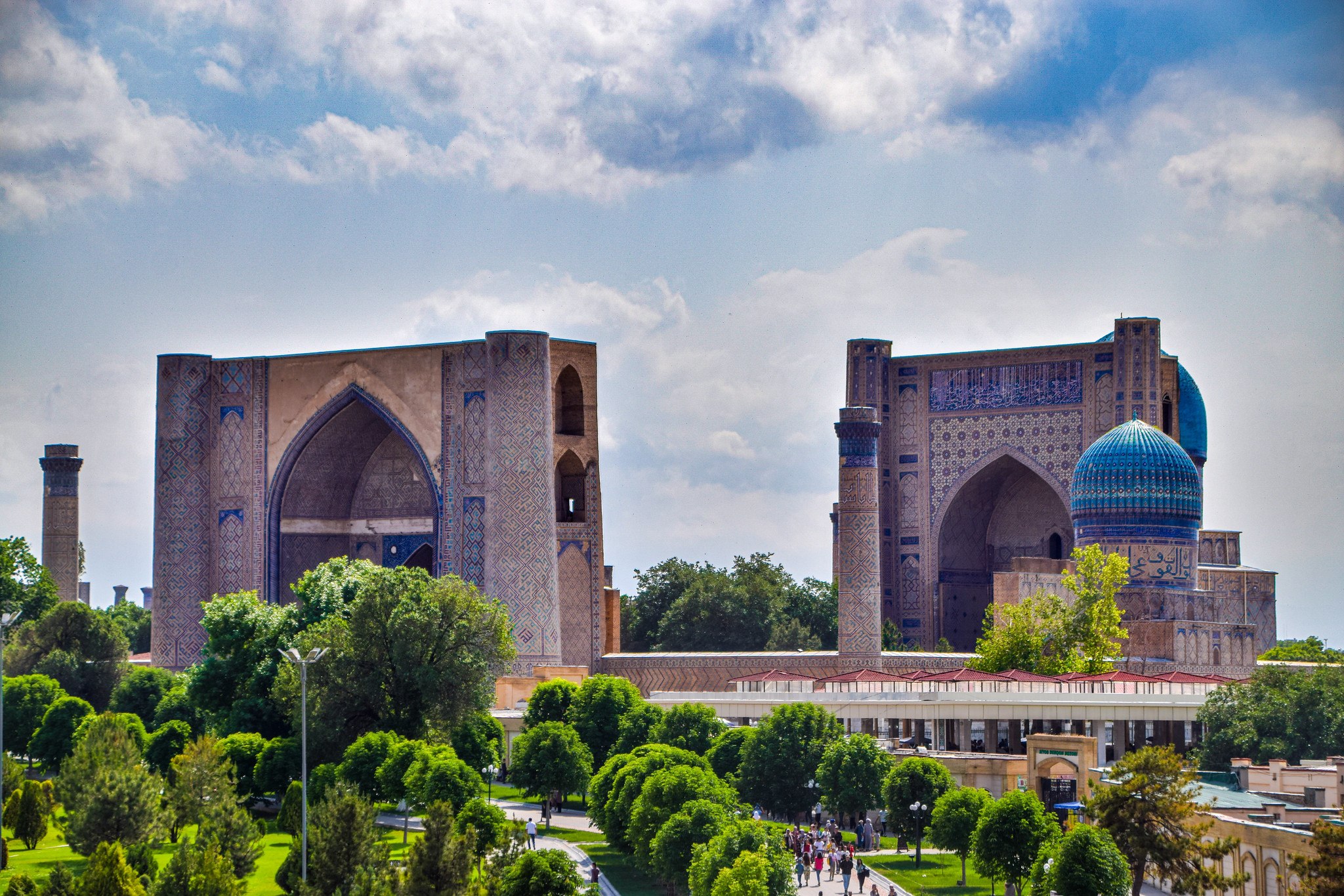 Bibixonim masjidini restavratsiya qilish loyihalari koʻrib chiqildi